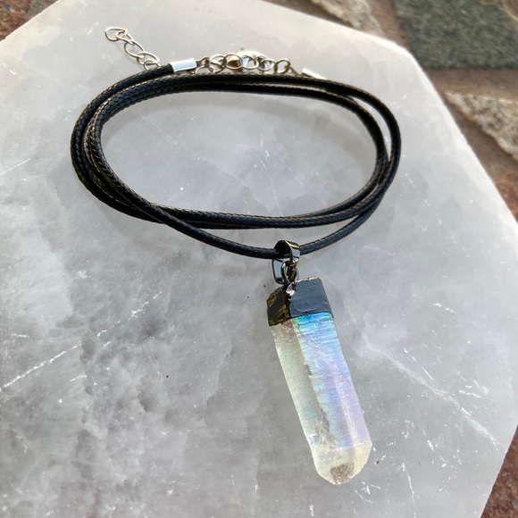 Genuine aura iridescent crystal on leather cord - Picture 3 of 12